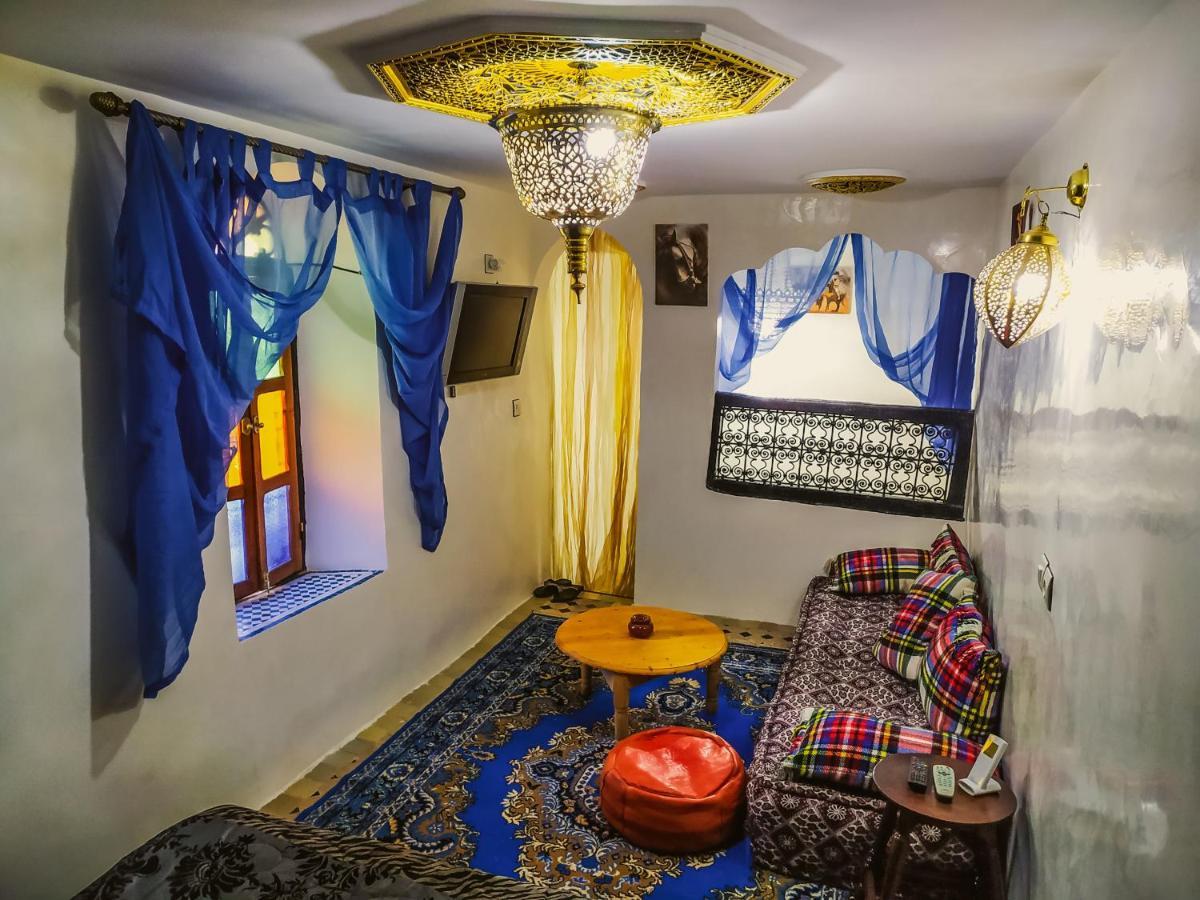 Dar Rihanne Fes Luaran gambar